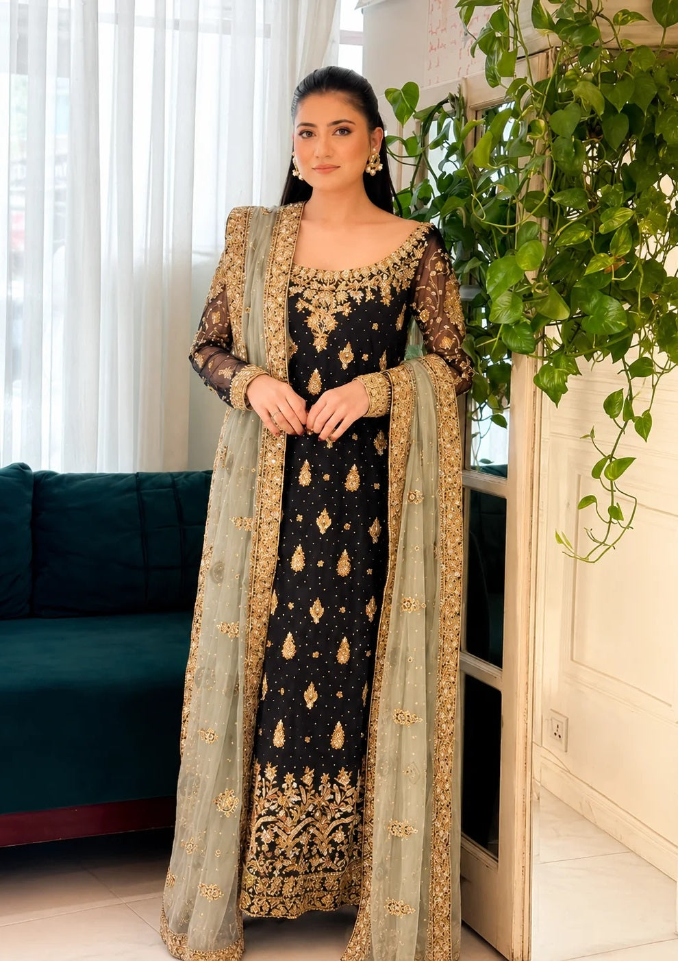 Haris Shakeel Luxury Chiffon Embroidered Unstitched 3PC Suit