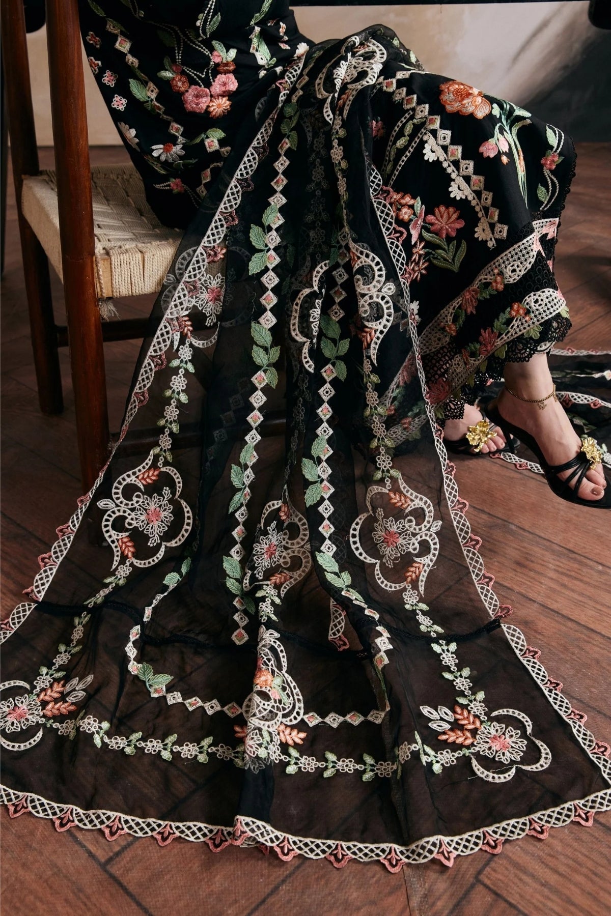 Maryam Hussain - 3PC Unstitched Lawn Embroidered Shirt with Digital Printed Monar Dupatta and Trouser