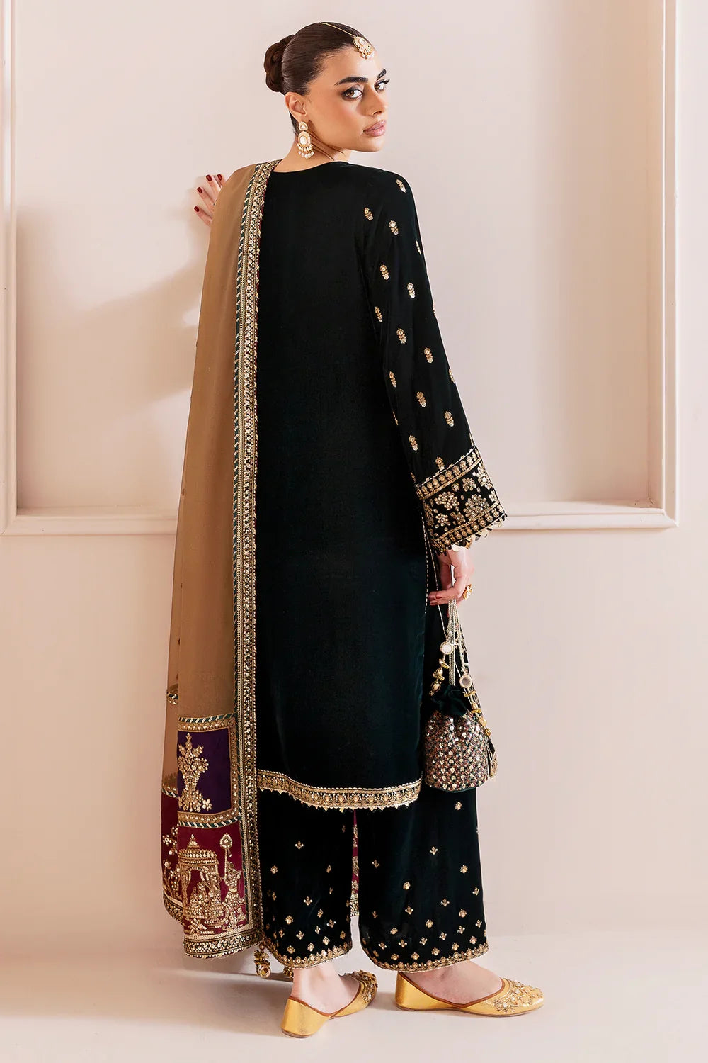 Jazmin Luxury Velvet Unstitched Collection CVF With Potli
