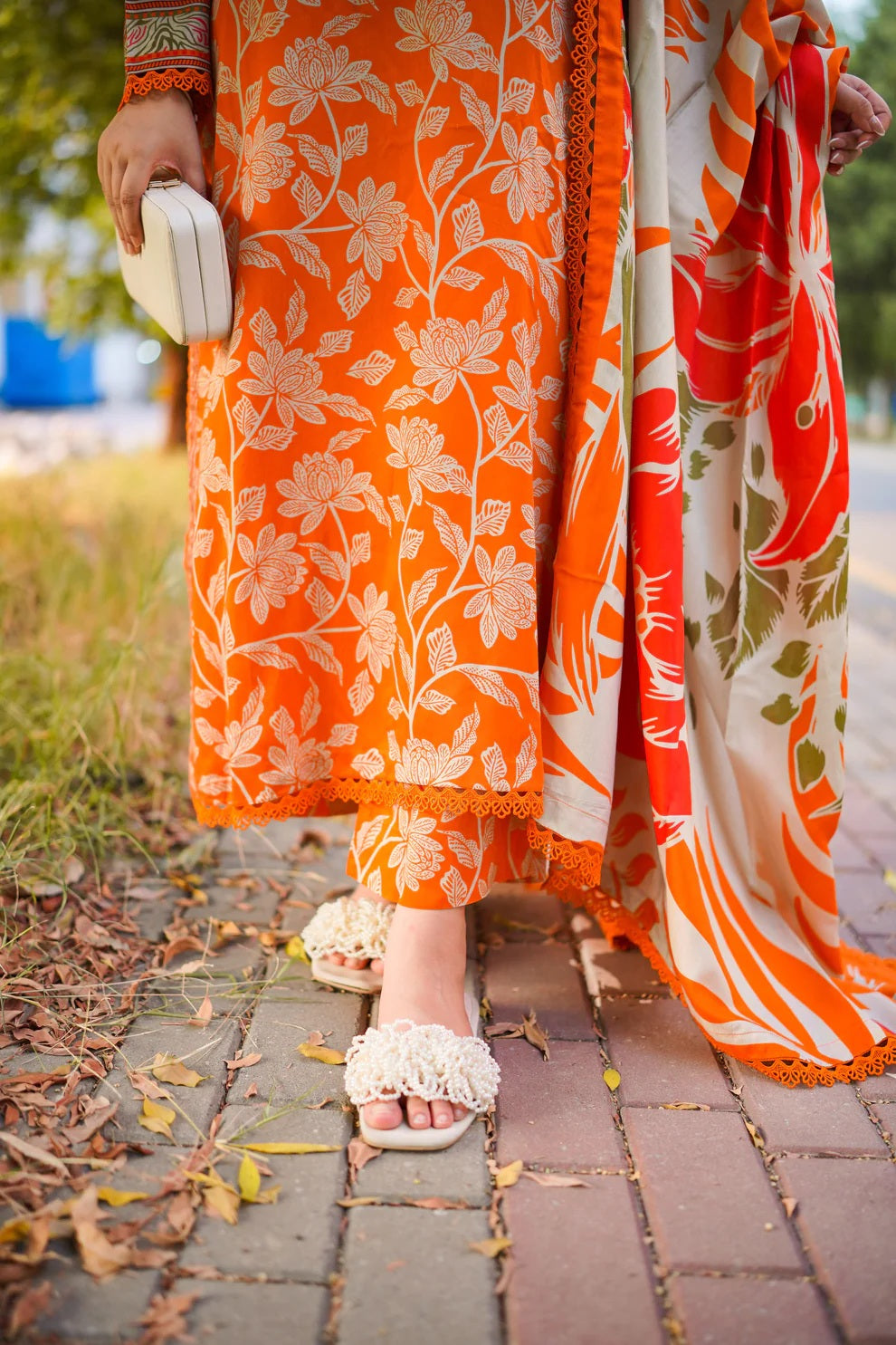 Aneelas - Lawn Embroidered 3 Piece Unstitched
