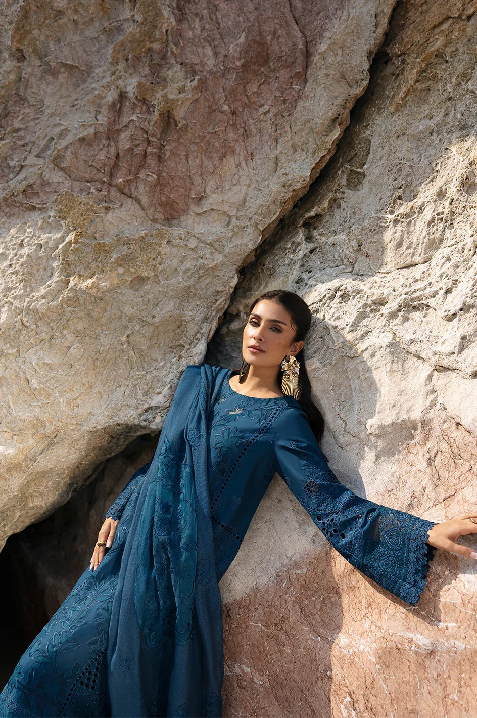 Mahnur - Luxury Lawn Embroidered 3 Piece Unstitched - Iris