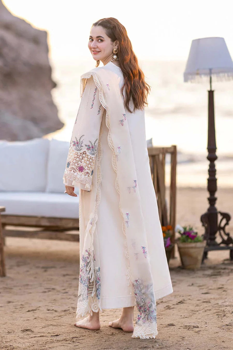 Qalamkar Luxury Chiken Kari Lawn 3 Pieces Unstitched SELIN