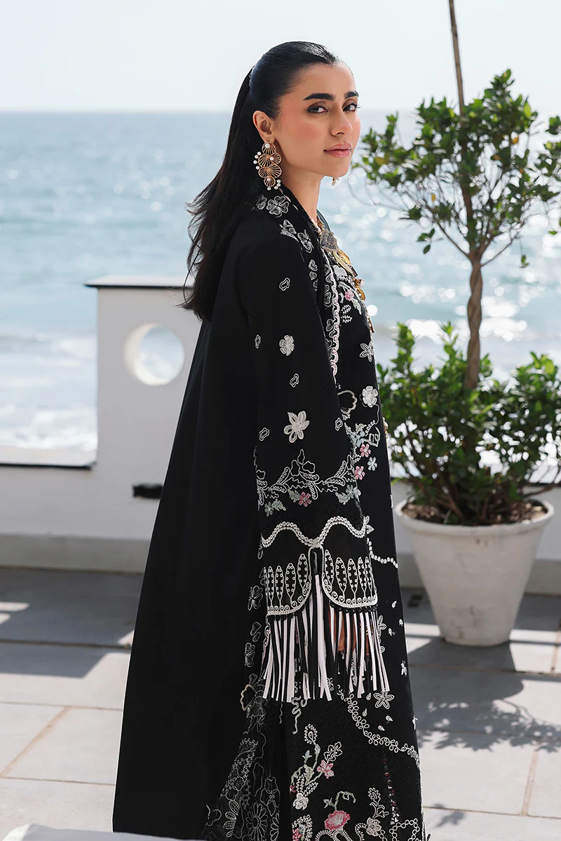 Qalamkar Luxury Lawn 3 Pc Embroidered Suit LIANA Eid Collection