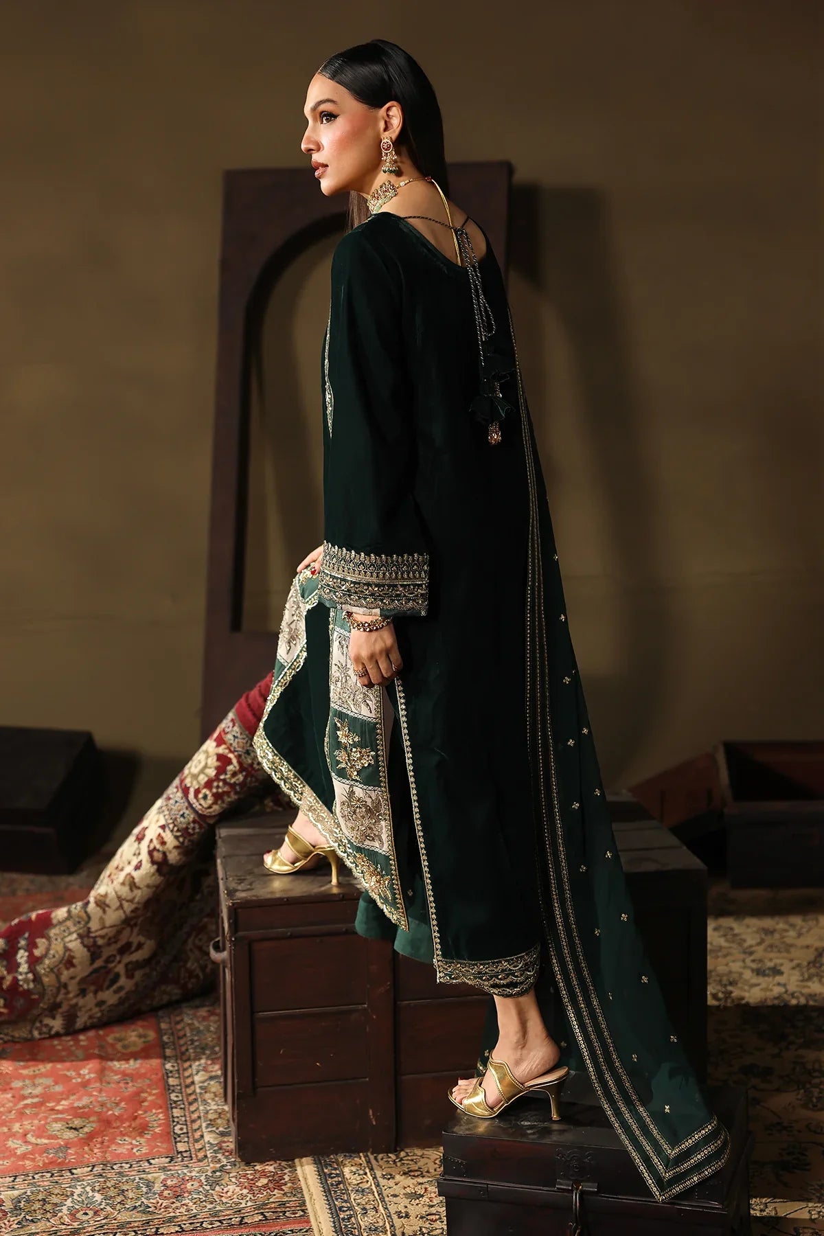 Charizma Signora Unstitched Premium Velvet Collection