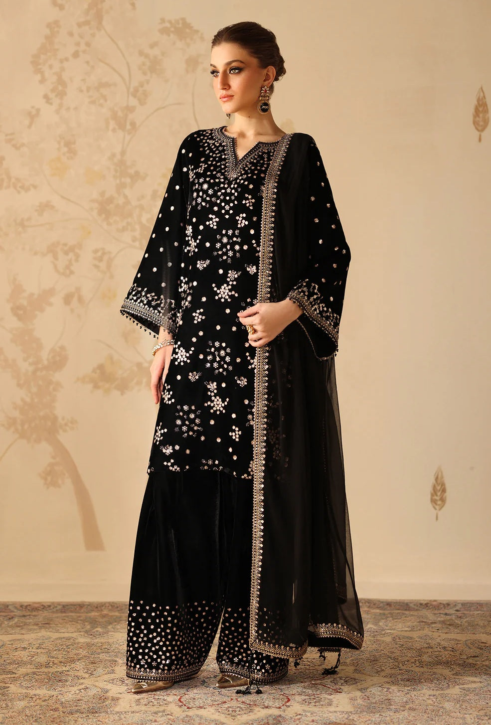 Baroque Velvet Embroidered 3 Piece Unstitched