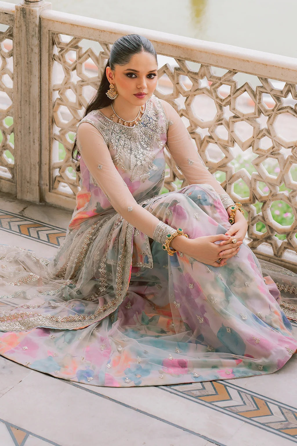 Iznik Luxury Lawn Embroidered 3 Piece Unstitched