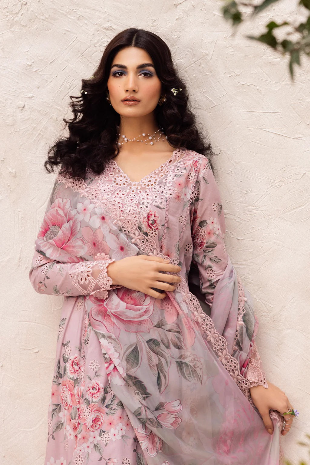 Iznik - Luxury Lawn Embroidered 3 Piece Unstitched - Dahlia