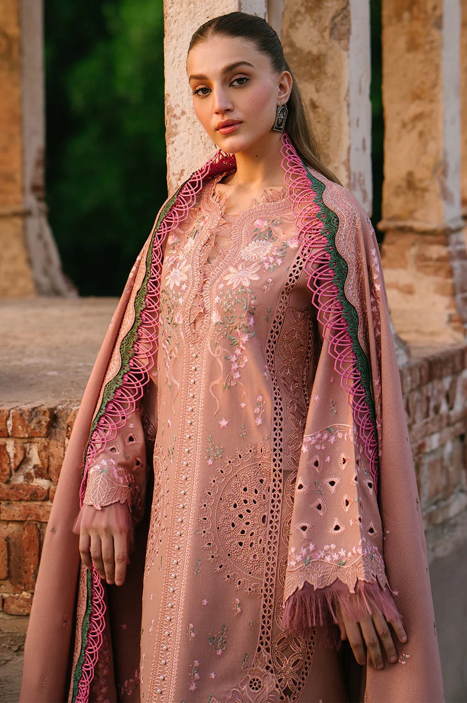 Bin Ilyas - Gulabi Baagh - Lawn Embroidered 3 Piece Collection 152 A
