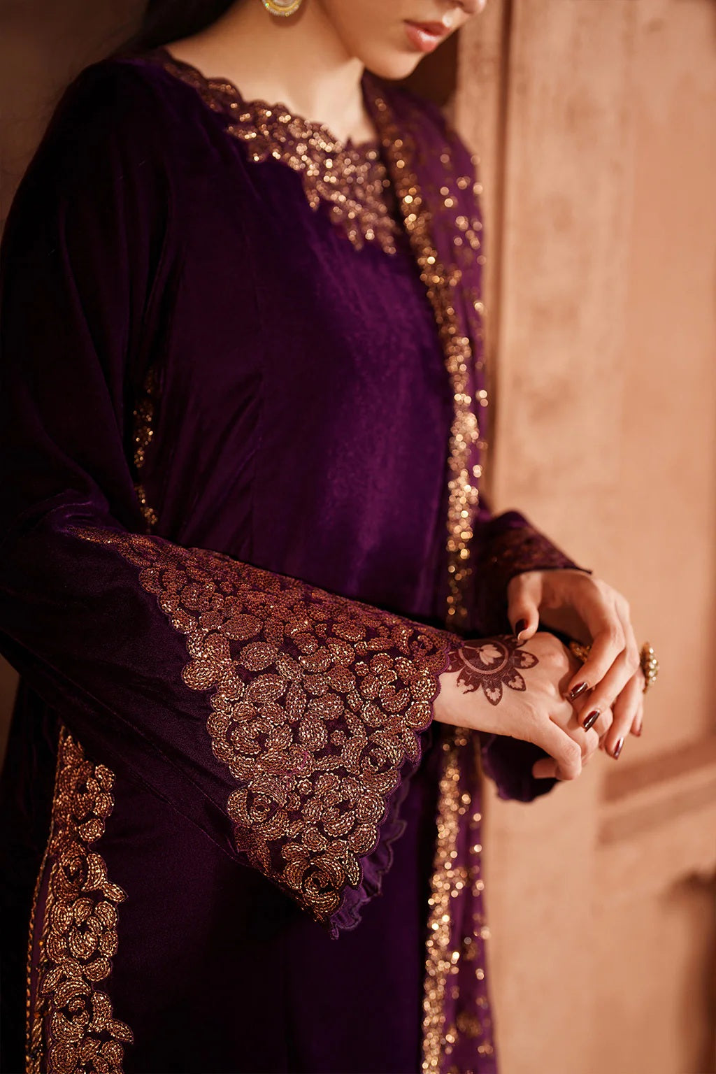 Iznik - Luxury Velvet Embroidered 3 Piece Unstitched