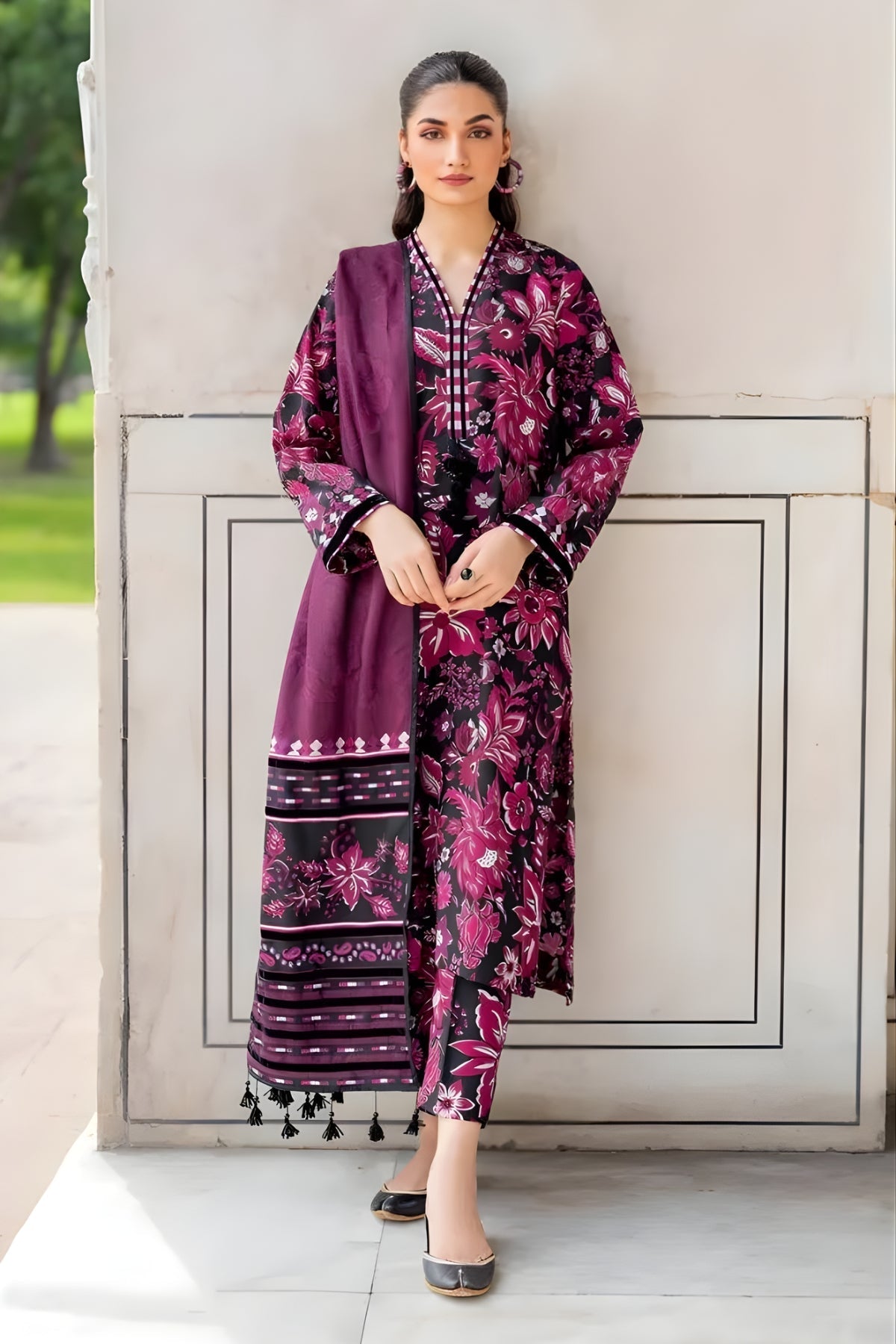 Baroque - 3PC Unstitched Printed Khaddar Shirt with Printed Khaddar Dupatta and Trouser