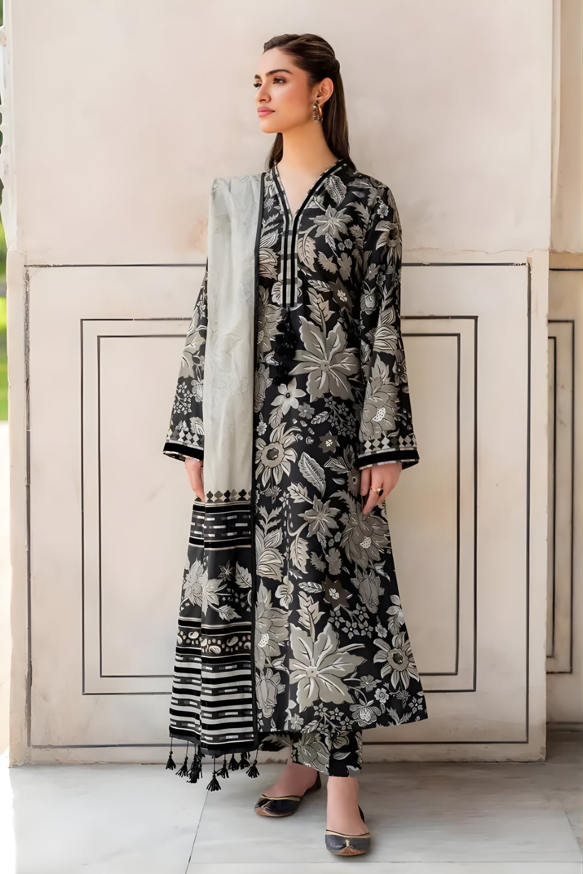 Baroque - 3PC Unstitched Printed Khaddar Shirt with Printed Khaddar Dupatta and Same Printed Trouser