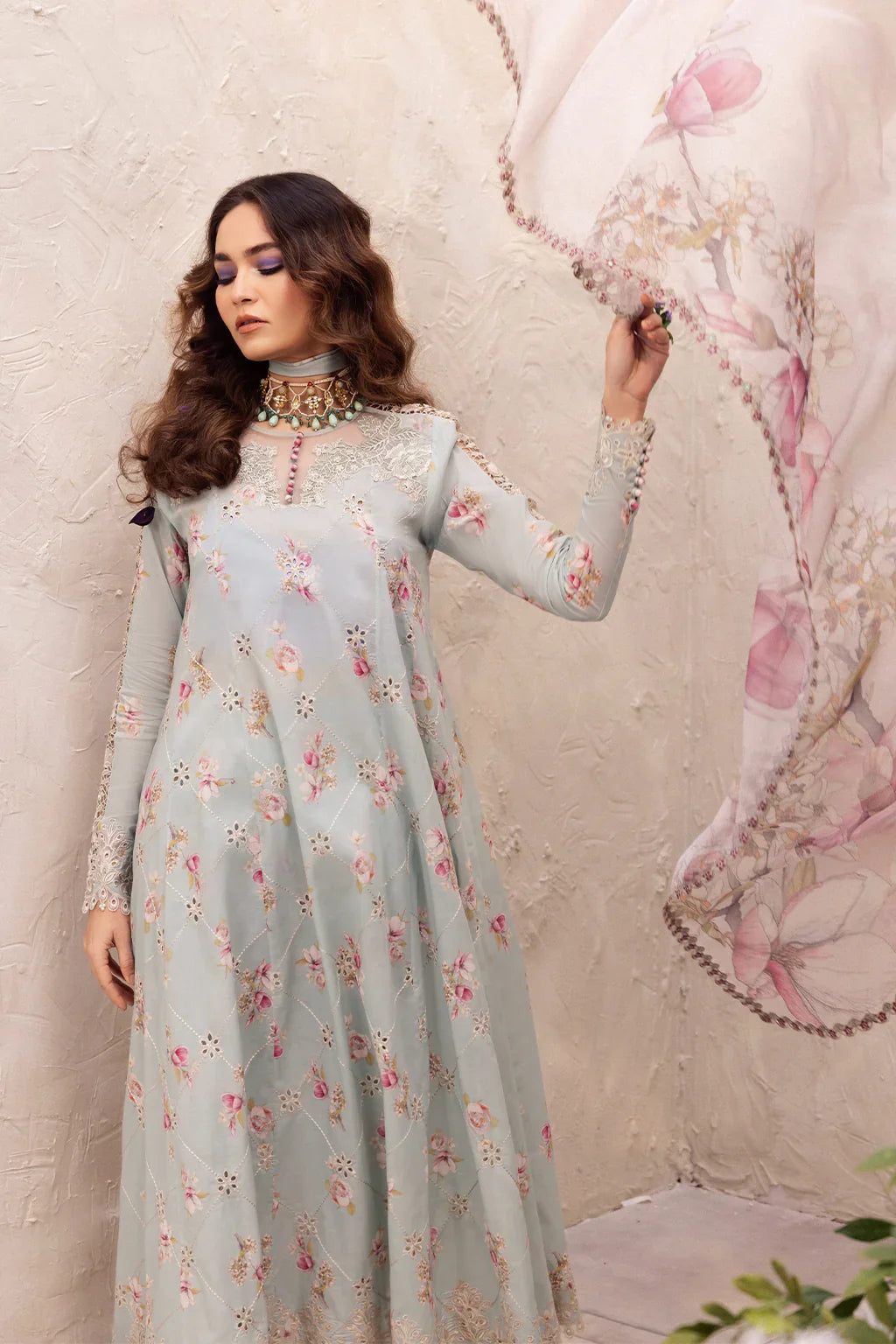 Iznik Luxury Lawn Embroidered Unstitched Collection