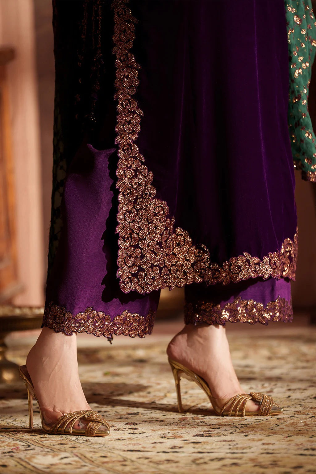 Iznik - Luxury Velvet Embroidered 3 Piece Unstitched