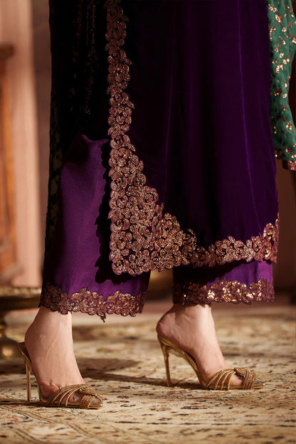 Iznik - Luxury Velvet Embroidered 3 Piece Unstitched
