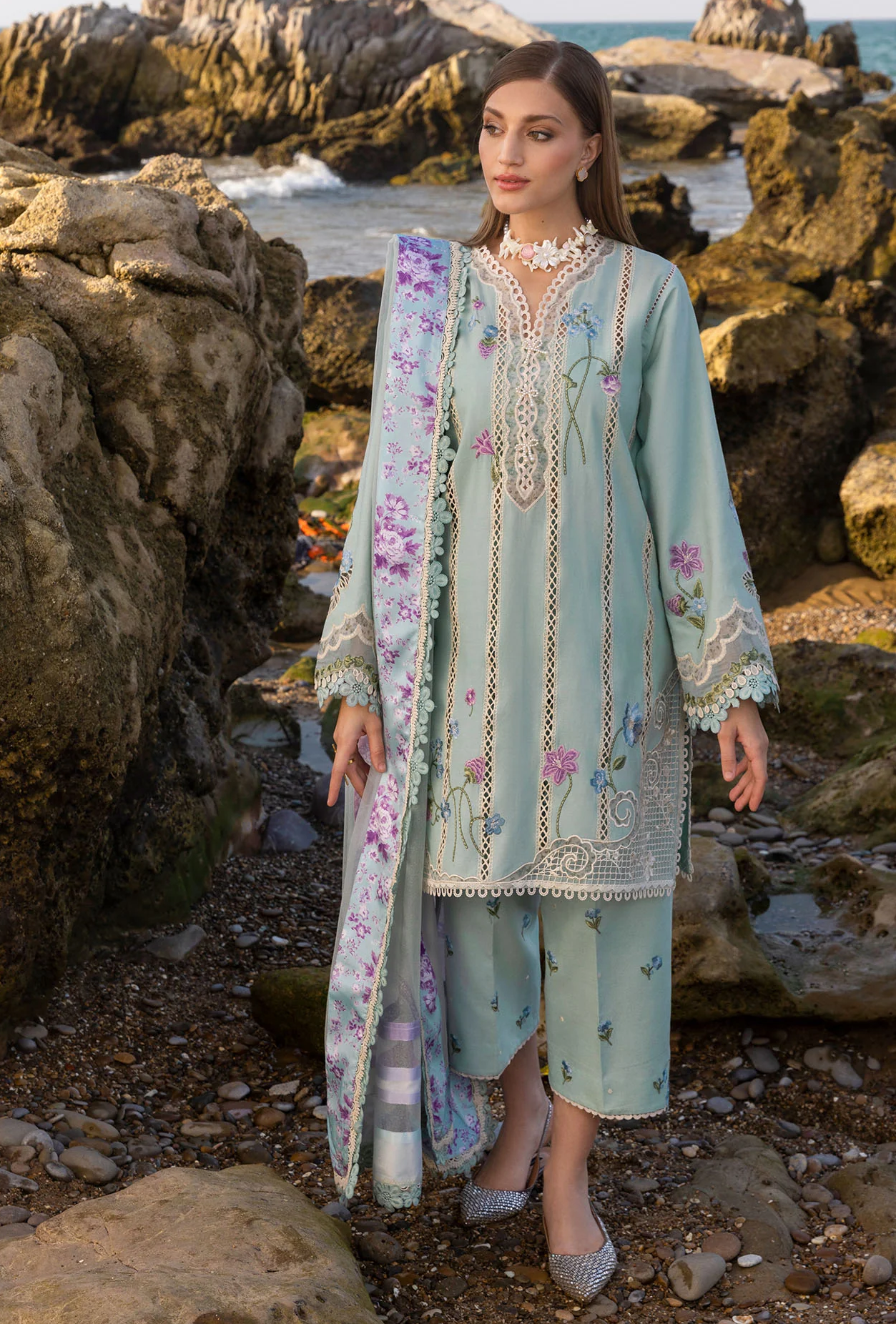 Crimson Flow Embroidered Lawn Unstitched 3Pc Suit D - Floral Crush