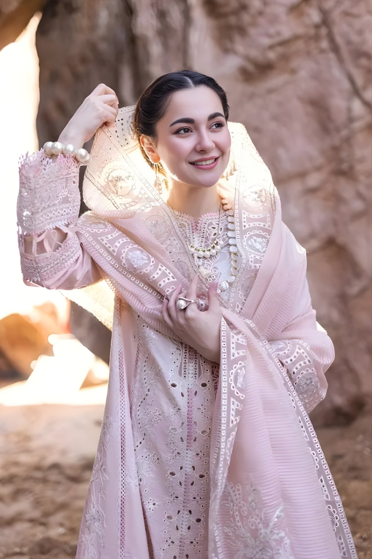 Qalamkar 3PC Unstitched Lawn Heavy Embroidered Shirt with Embroidered Khaddi Net Dupatta