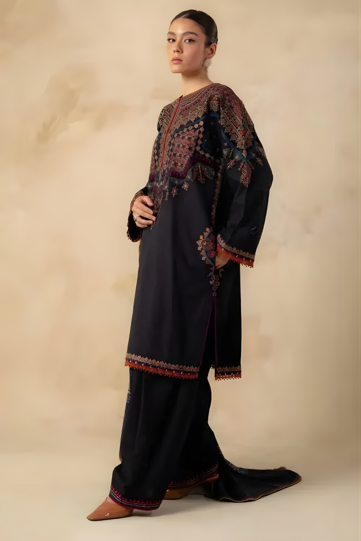 Zara Shah Jahan - 3PC Unstitched Dhanak Embroidered Shirt with Digital Printed Dupatta and Trouser
