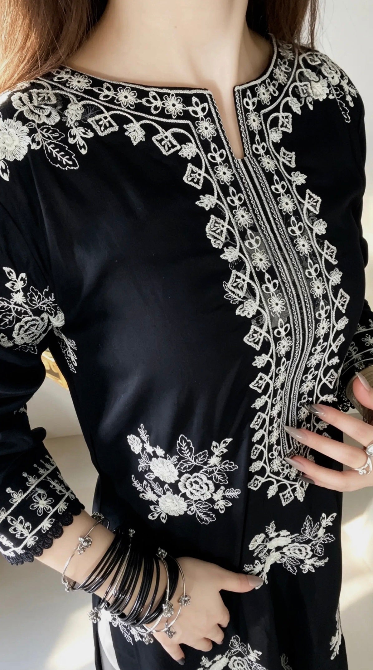 Zara Shahjahan Luxury Embroidered Lawn Unstitched 3Pc Suit