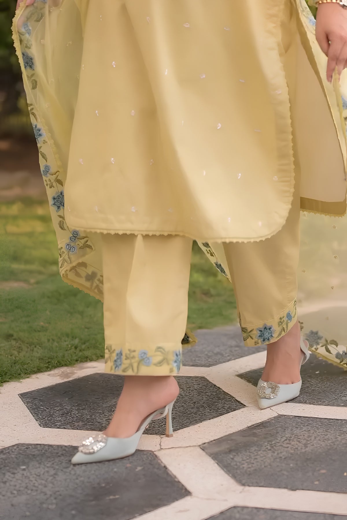 Aneelas - 3PC Unstitched Lawn Embroidered Shirt with Cotton Net Embroidered Dupatta and Trouser