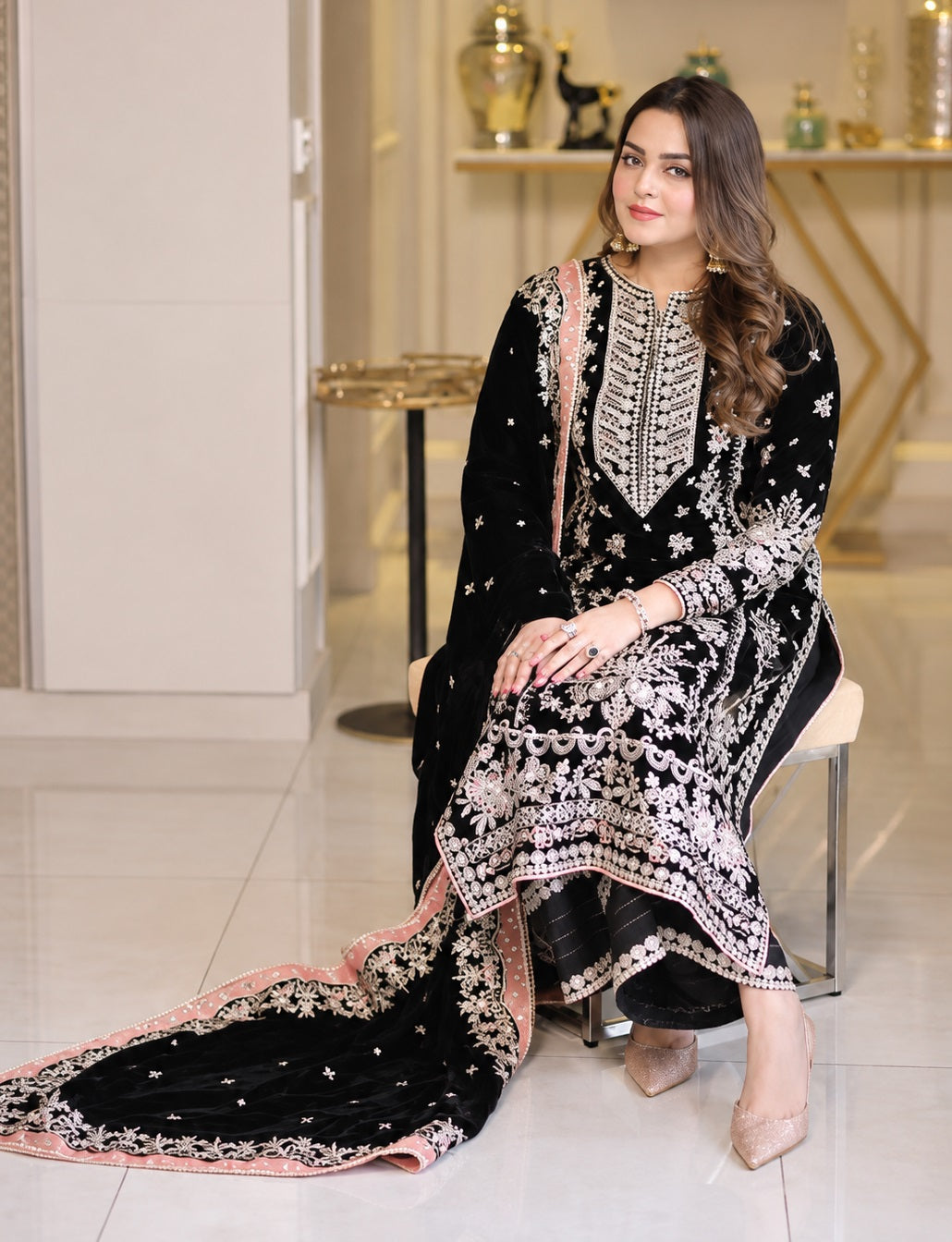 Aneelas Luxury Velvet Embroidered Unstitched / Stitched Suit