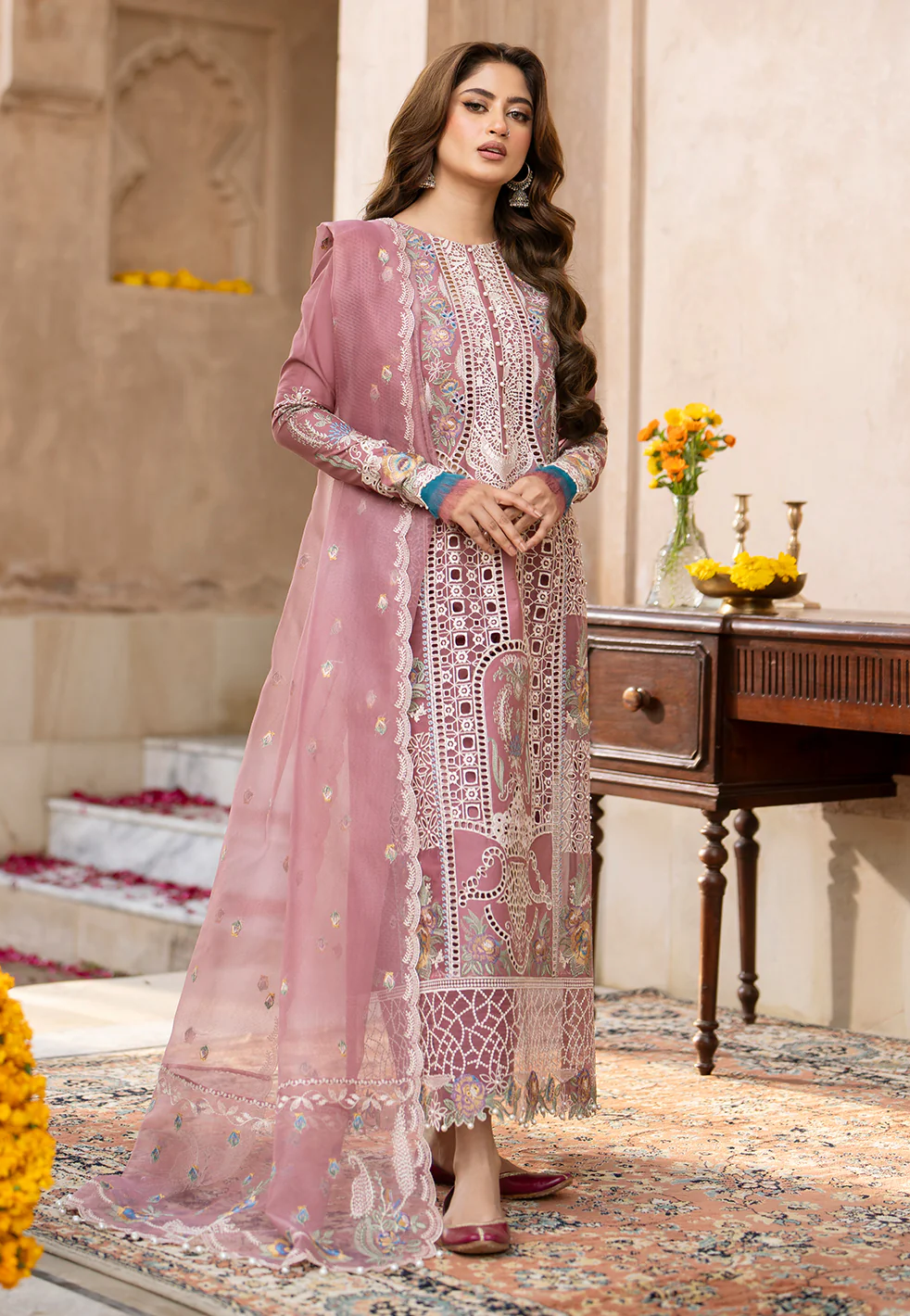 Bin Ilyas Luxury Lawn Embroidered 3 Pc Unstithced Collection DILBARO