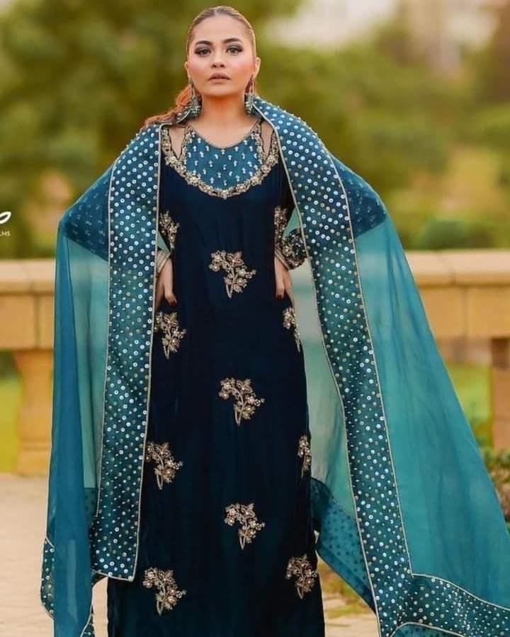 Afrozeh Luxury Formals Velvet Collection 3 Pieces Unstitched ZINC Gold