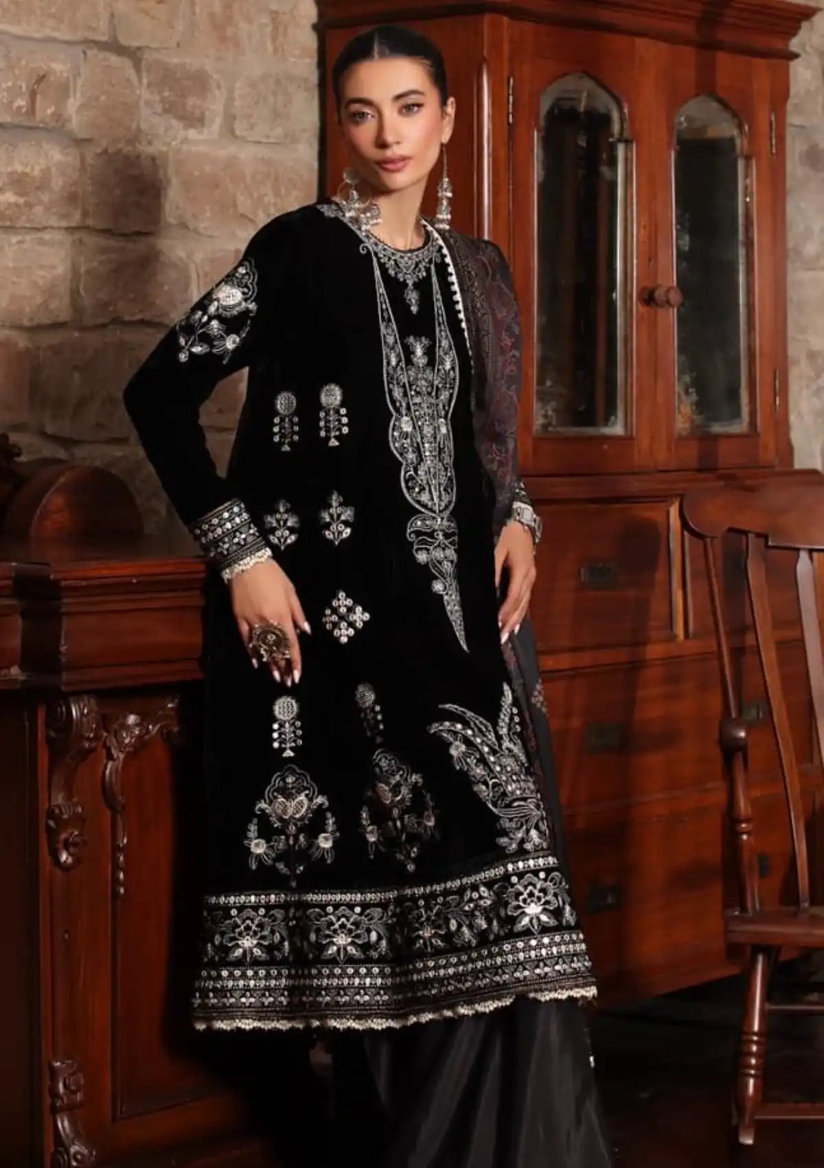 Noor By Saadia Asad Luxury Velvet Collection Unstitched PAREEHA