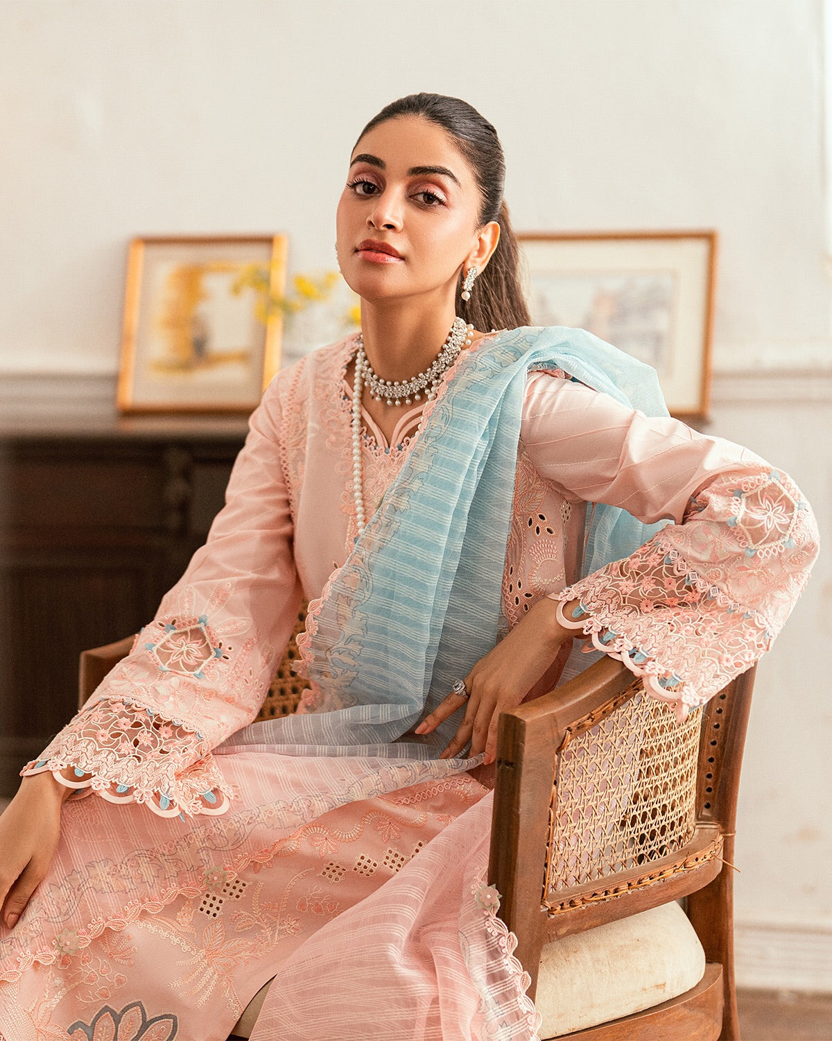Qalamkar Luxury Lawn Unstitched Embroidered 3Pc Suit Aleeza