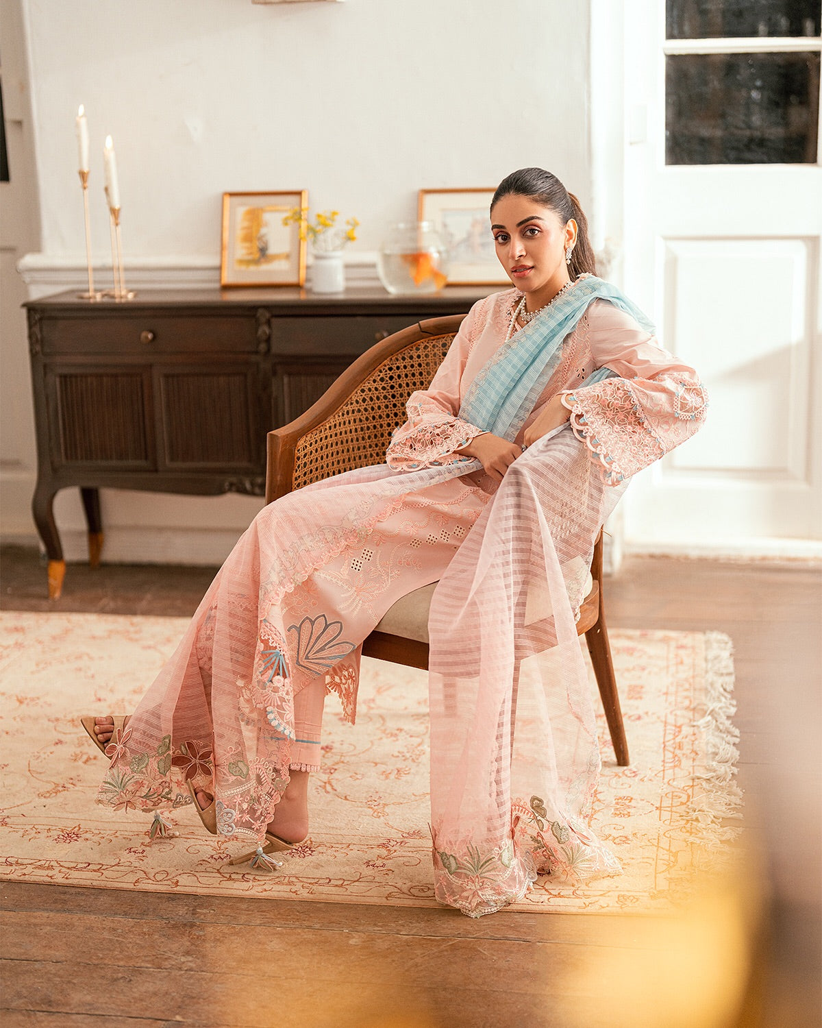 Qalamkar Luxury Lawn Unstitched Embroidered 3Pc Suit Aleeza