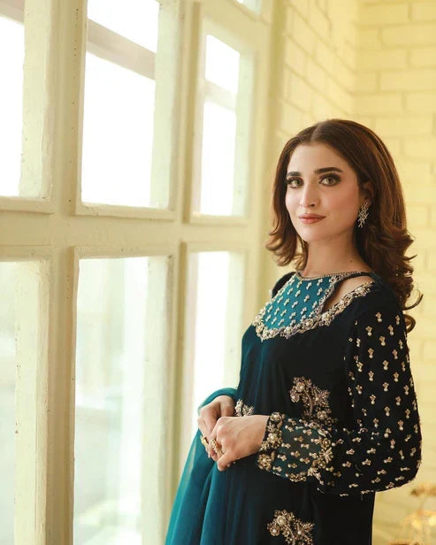 Afrozeh Luxury Formals Velvet Collection 3 Pieces Unstitched ZINC Gold