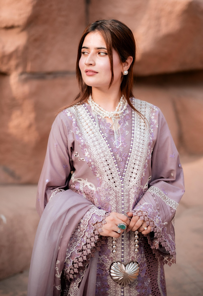 Bin Ilyas Luxury Lawn Chikankari Luxury Embroidered 3 Piece Suit