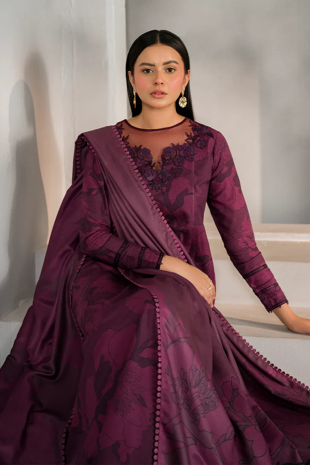Iznik Luxury Embroidered Lawn Unstitched Collection