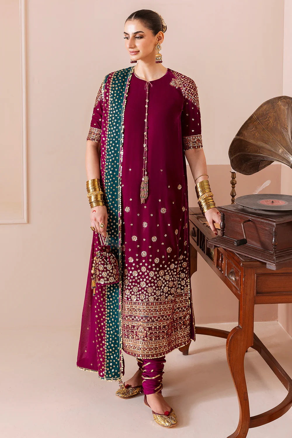 Jazmin Luxury Velvet Embroidered Unstitched 3 Piece - CVF