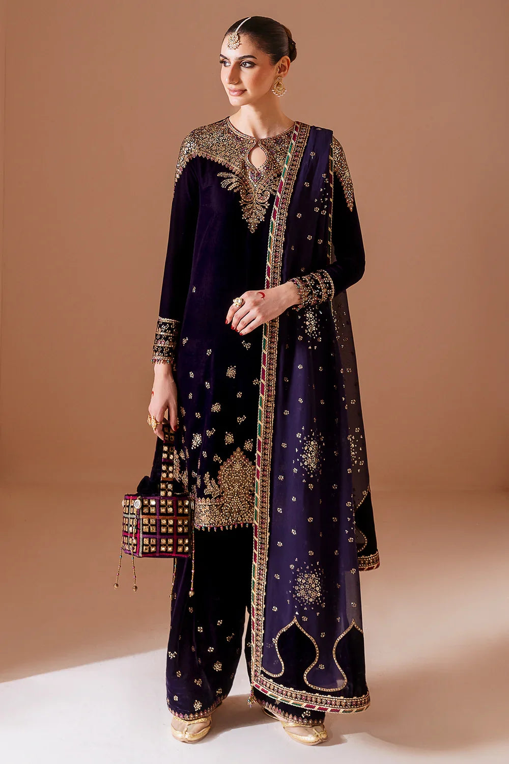 Jazmin Embroidered Velvet Formal 3 Pieces Unstitched CVF Nilofer