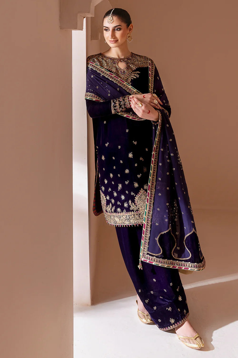 Jazmin Embroidered Velvet Formal 3 Pieces Unstitched CVF Nilofer