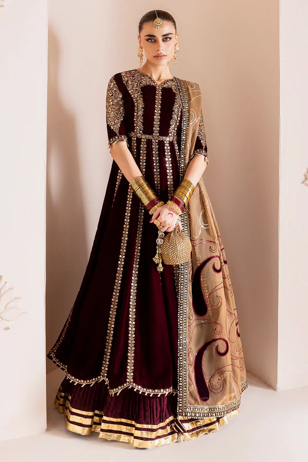 Jazmin Chandani Embroidered Velvet Unstitched 3Pc Maxi CVF