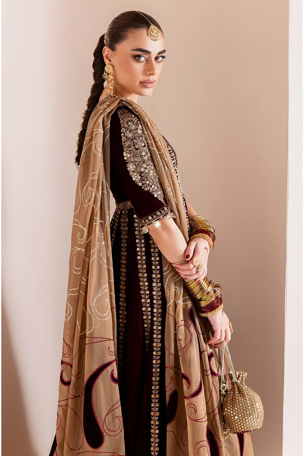 Jazmin Chandani Embroidered Velvet Unstitched 3Pc Maxi CVF