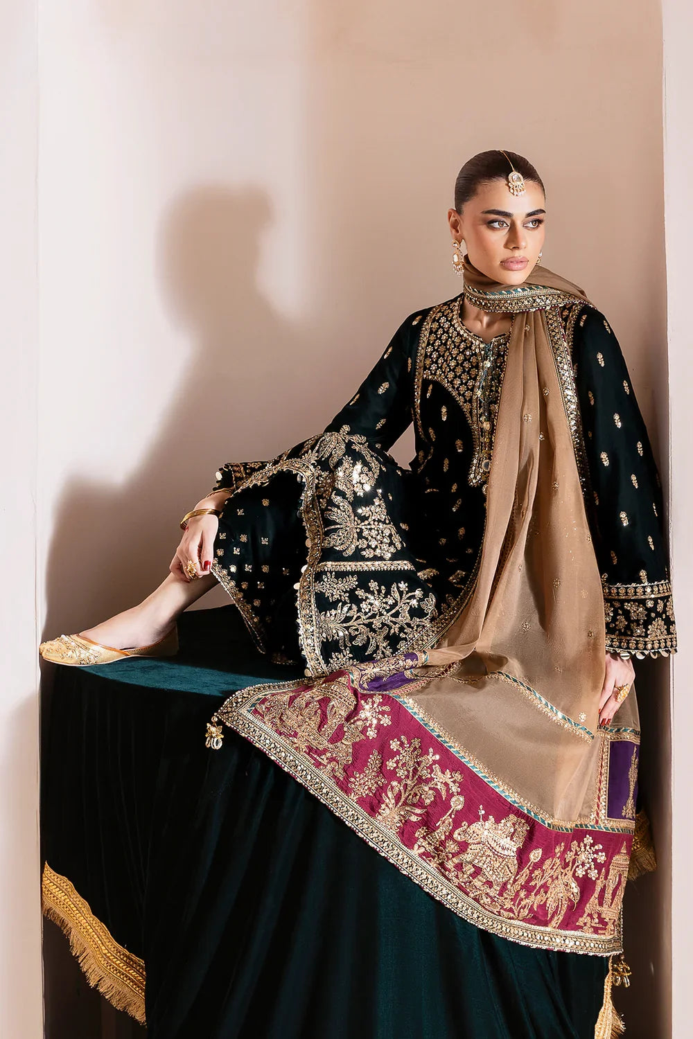 Jazmin Luxury Velvet Unstitched Collection CVF With Potli