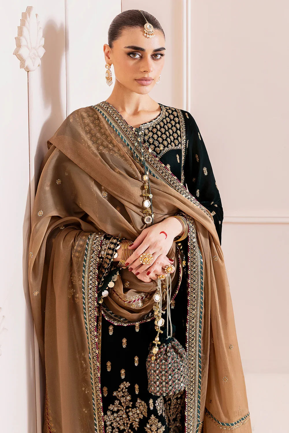 Jazmin Luxury Velvet Unstitched Collection CVF With Potli