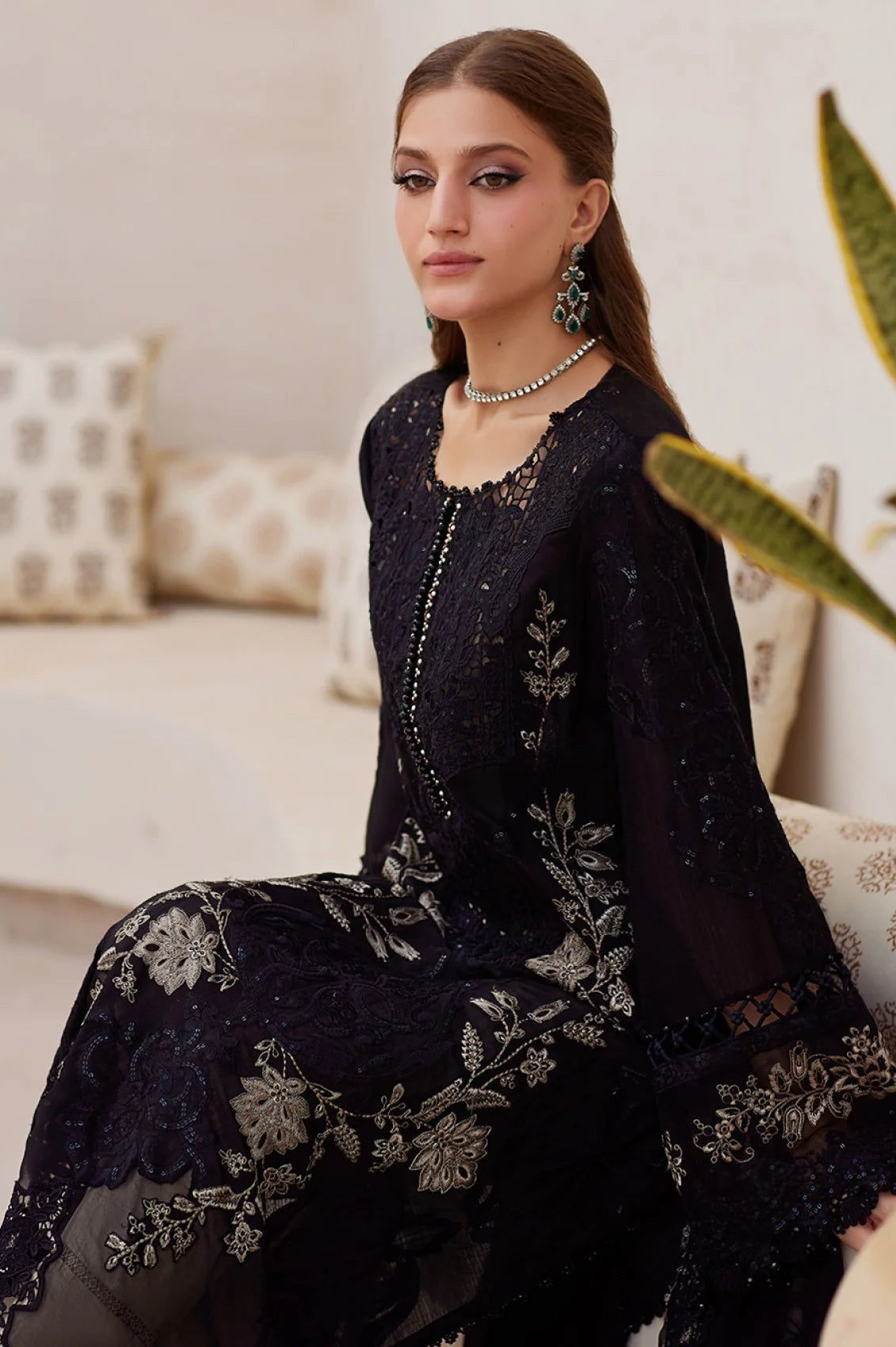 Maria.B - Lawn Embroidered 3 Piece Unstitched / Stitched Suit