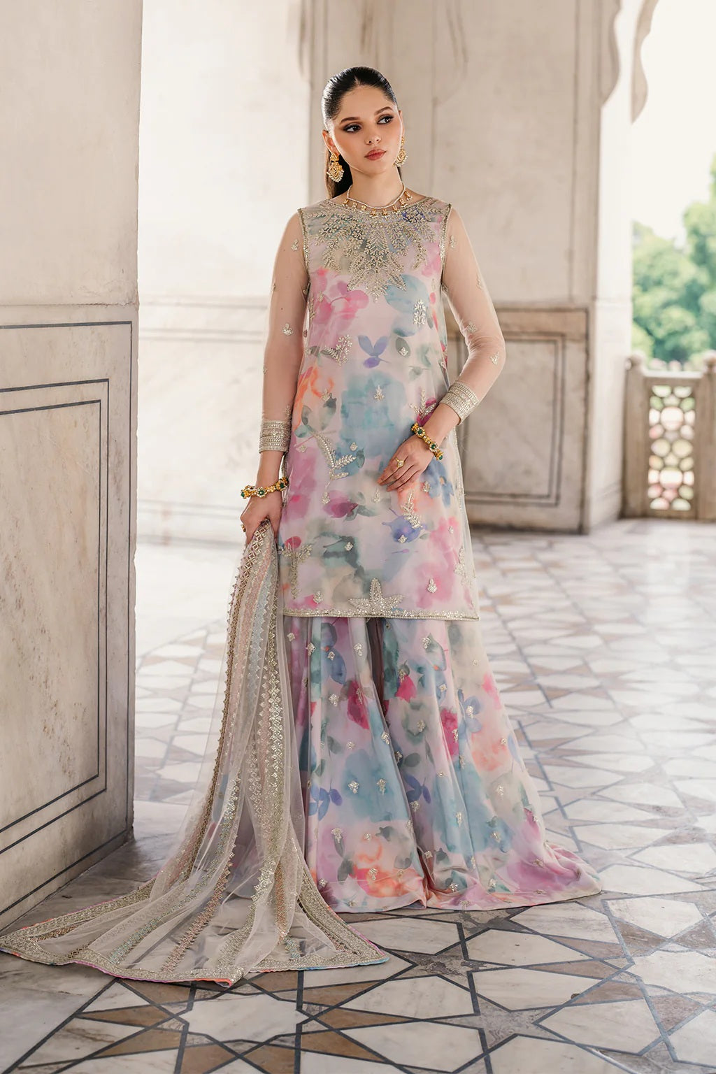 Iznik Luxury Lawn Embroidered 3 Piece Unstitched