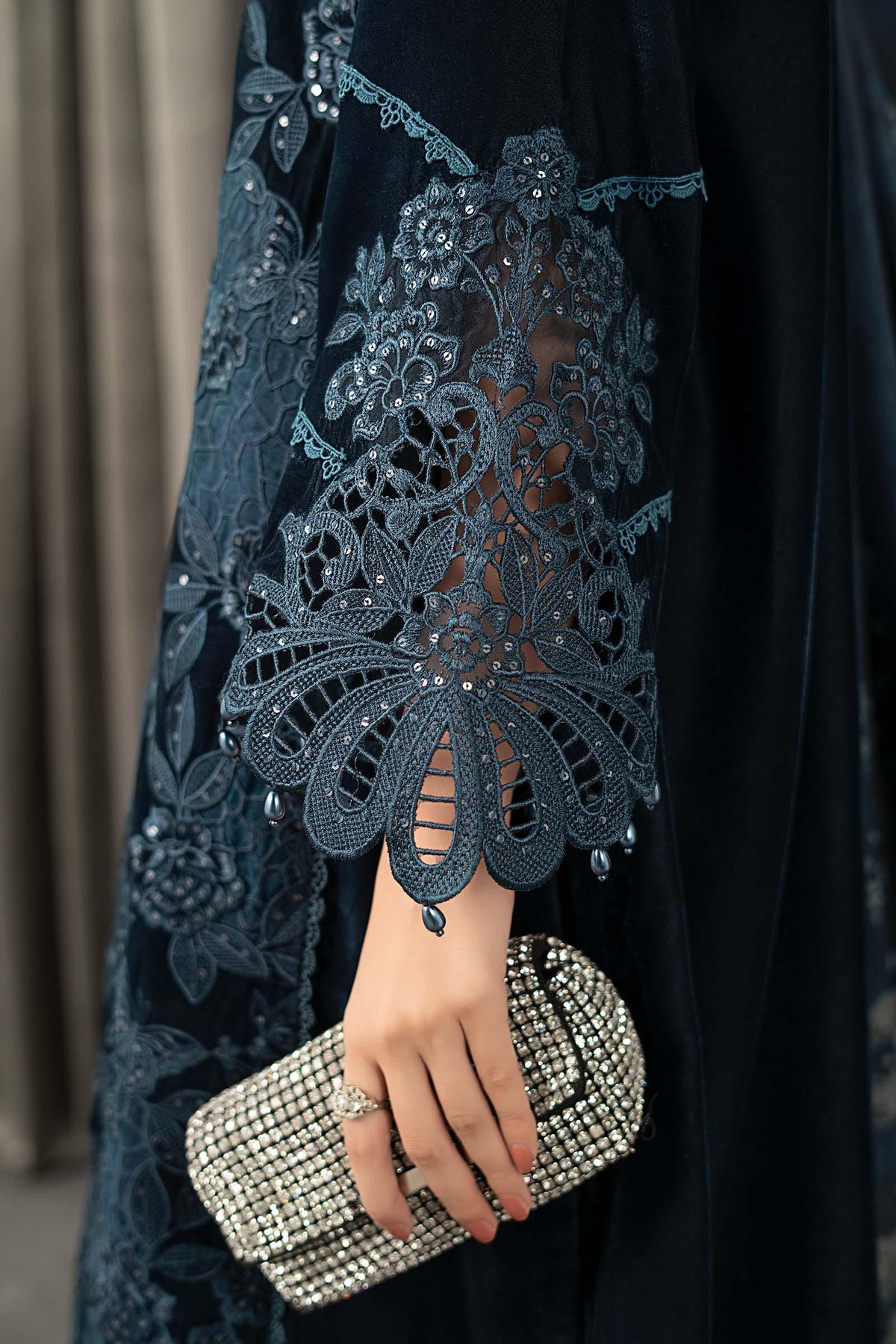 Maria B Luxury Embroidered Velvet 3Pc Unstitched Suit