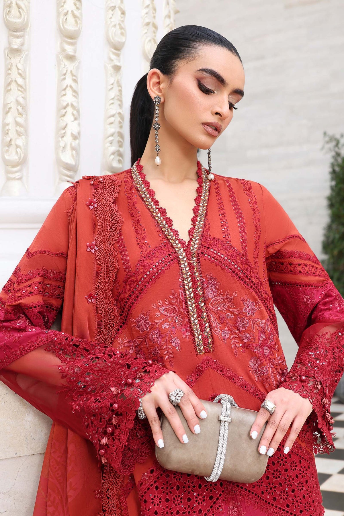 Maria B Luxury Embroidered Lawn 3Pc Unstitched / Stitched Suit