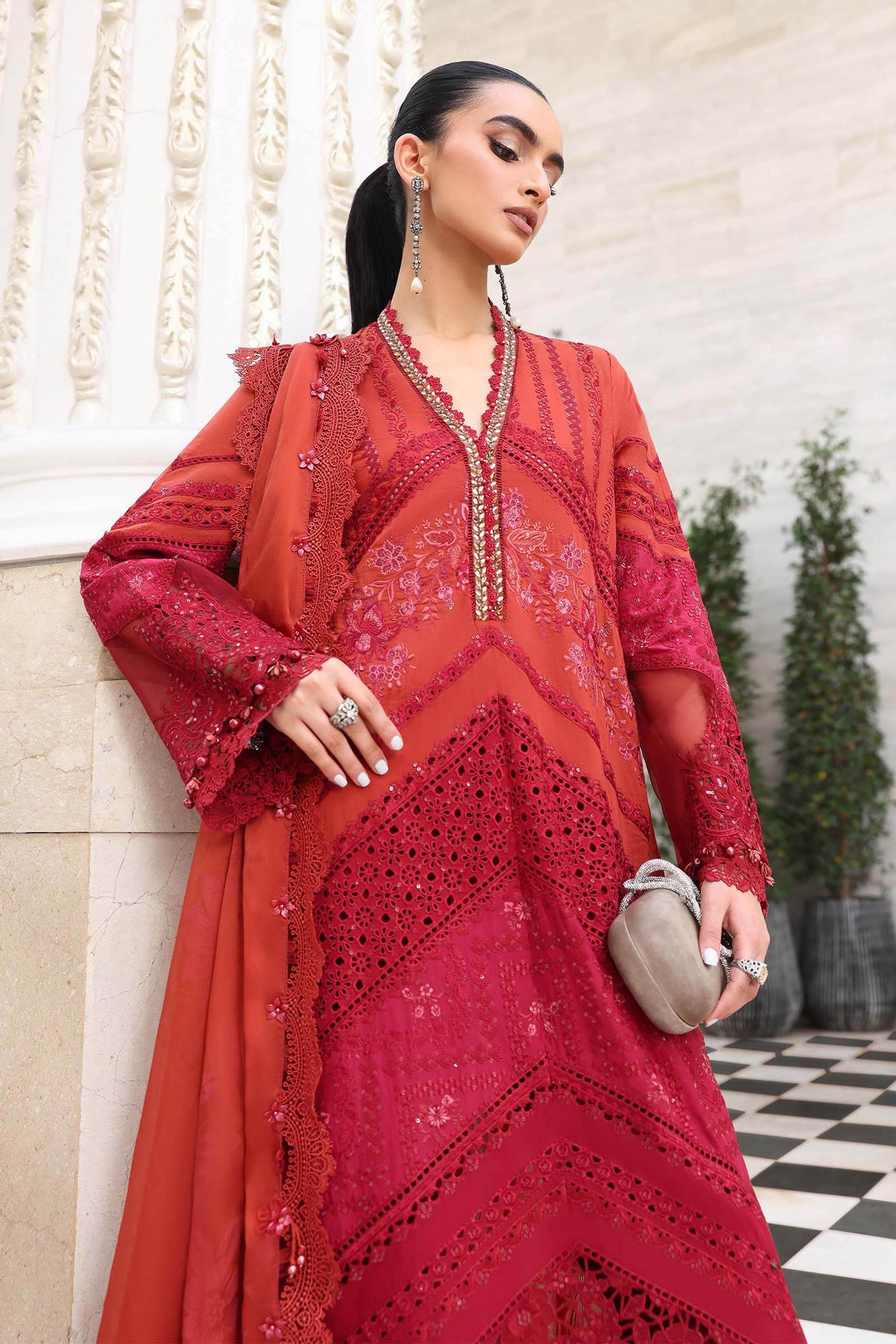 Maria B Luxury Embroidered Lawn 3Pc Unstitched / Stitched Suit