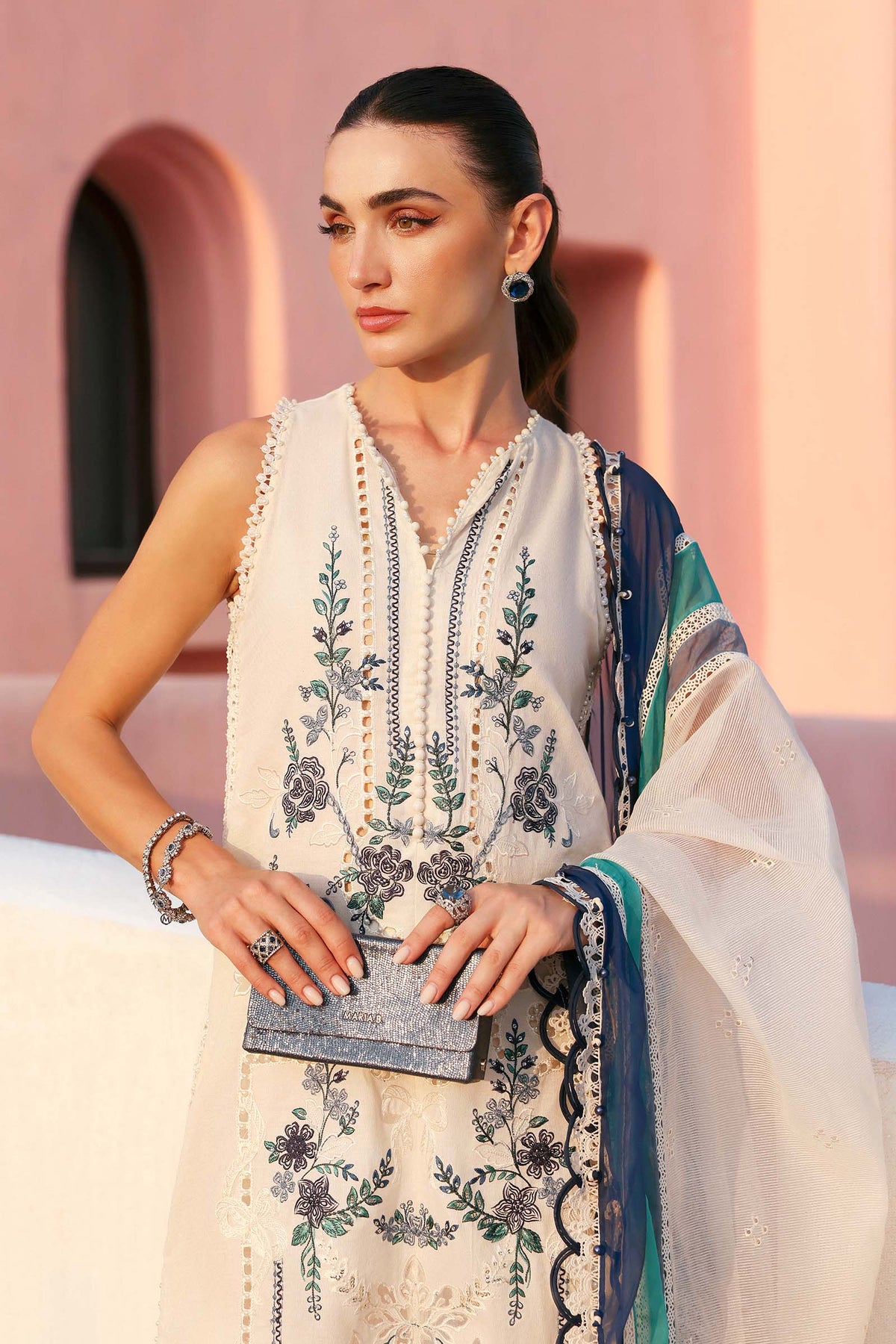Maria.B Luxury Lawn Unstitched Embroidered 3Pc Suit D