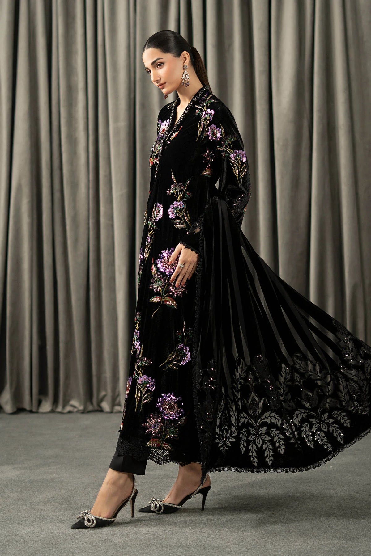 Maria.B Winter Luxe Embroidered Velvet Unstitched 3Pc Suit With Palaichi Shawl