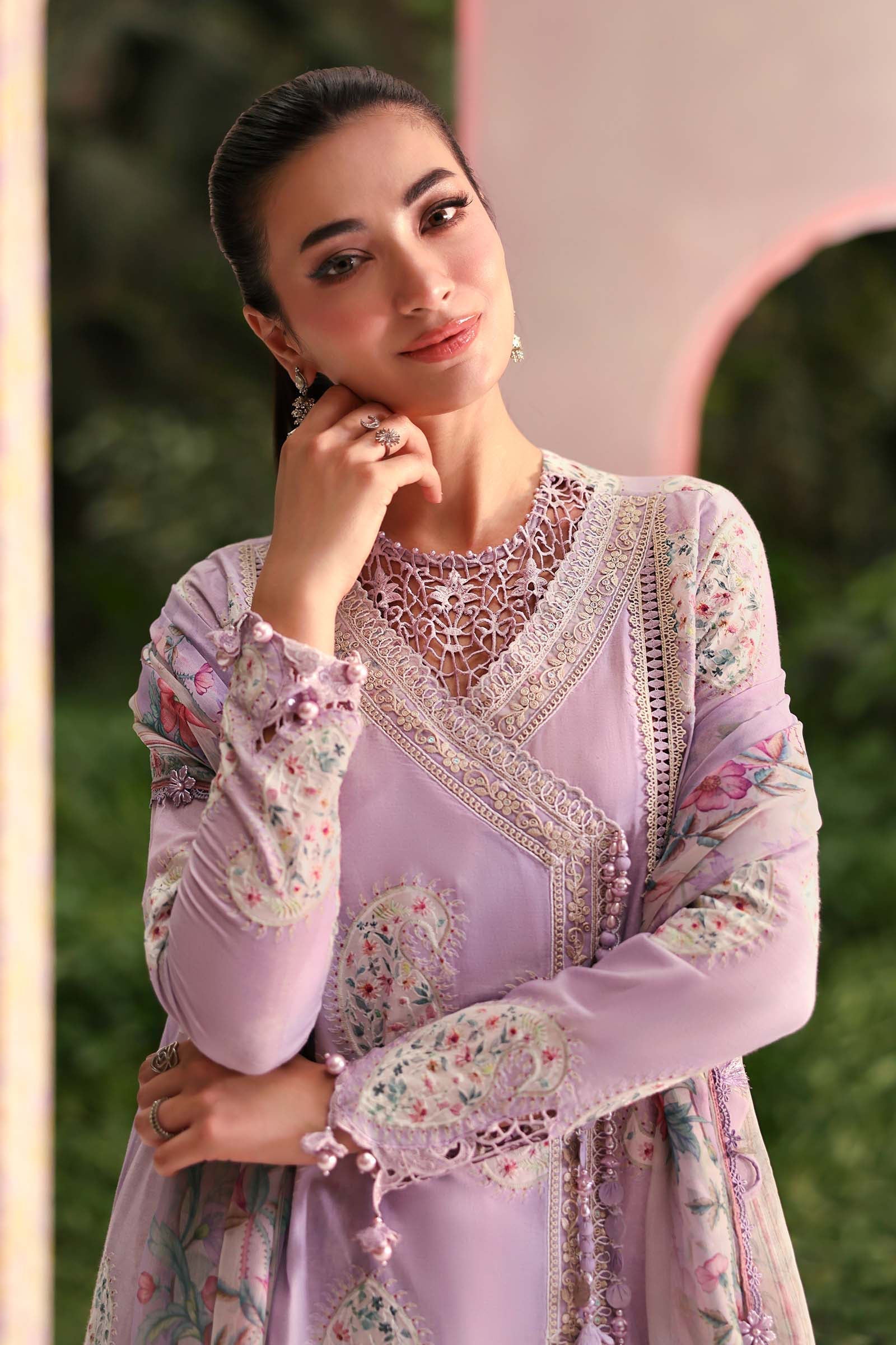 Maria B Luxury Embroidered Lawn 3Pc Unstitched Suit