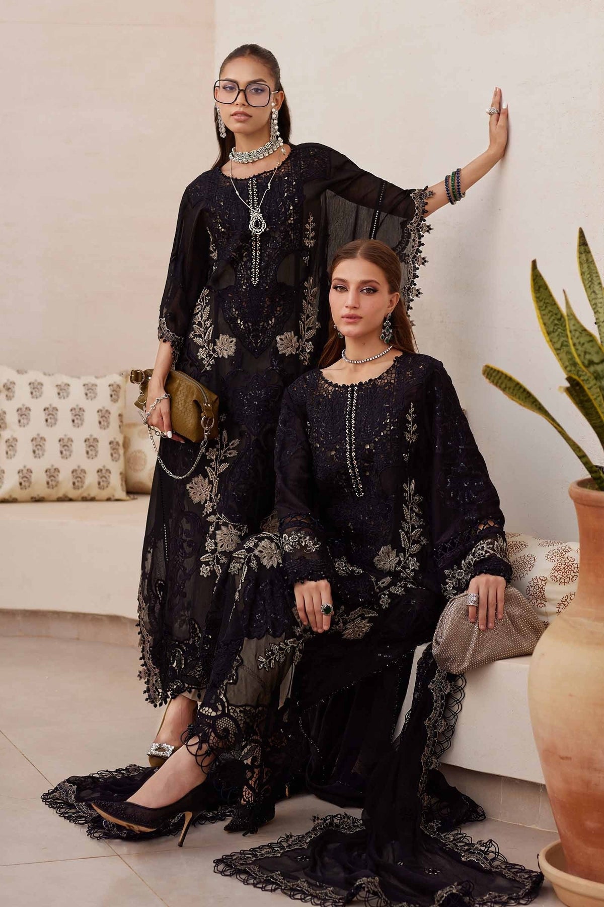 Maria.B - Lawn Embroidered 3 Piece Unstitched / Stitched Suit