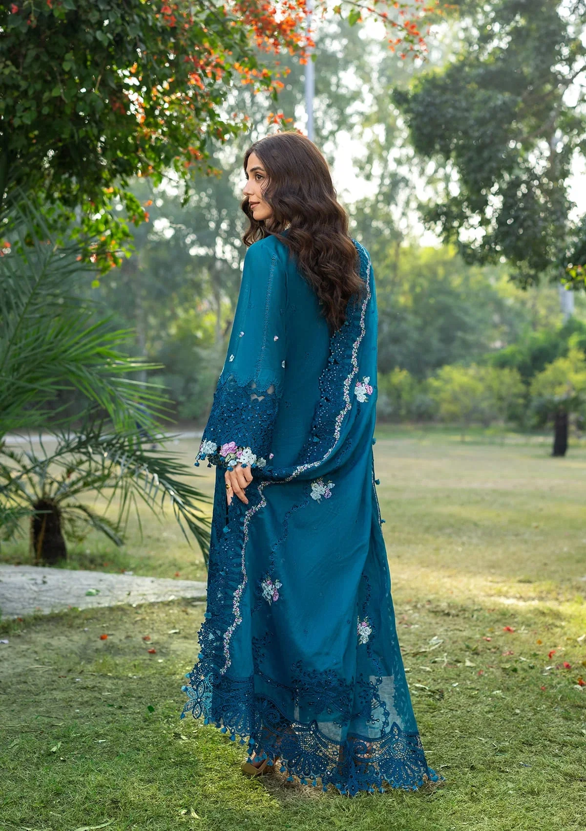 Elaf Premium Embroidered Luxury Lawn Unstitched 3Pc Suit SAPPHIRE