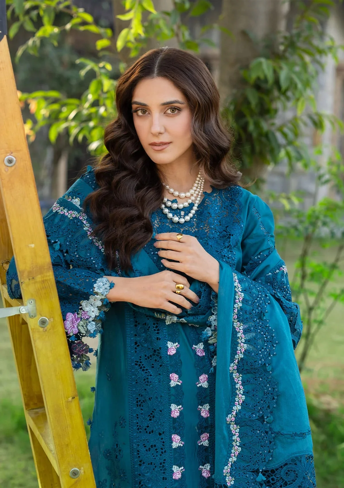 Elaf Premium Embroidered Luxury Lawn Unstitched 3Pc Suit SAPPHIRE